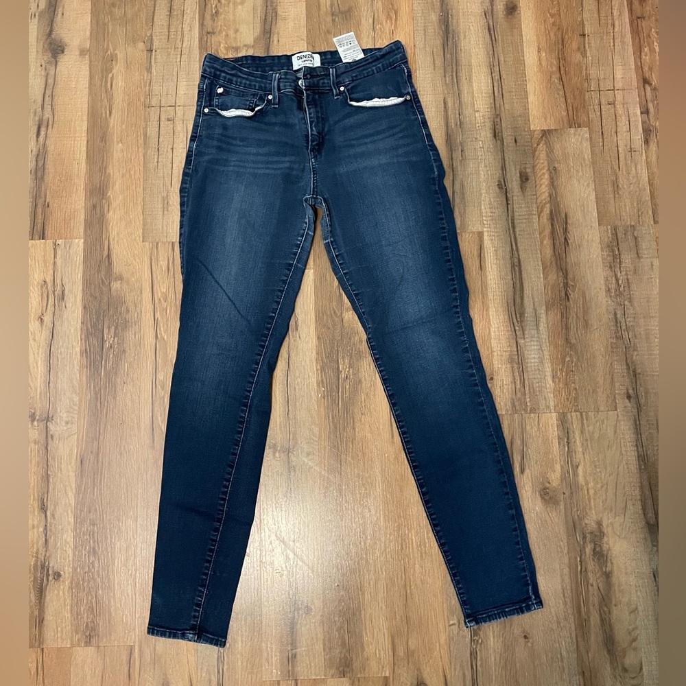 Denizen Levi’s Women's Deep Indigo Skinny Jeans  size 10 30x32